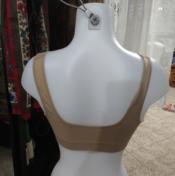 Size XL Shear shape wear nude sports bra - Picture 3 of 10